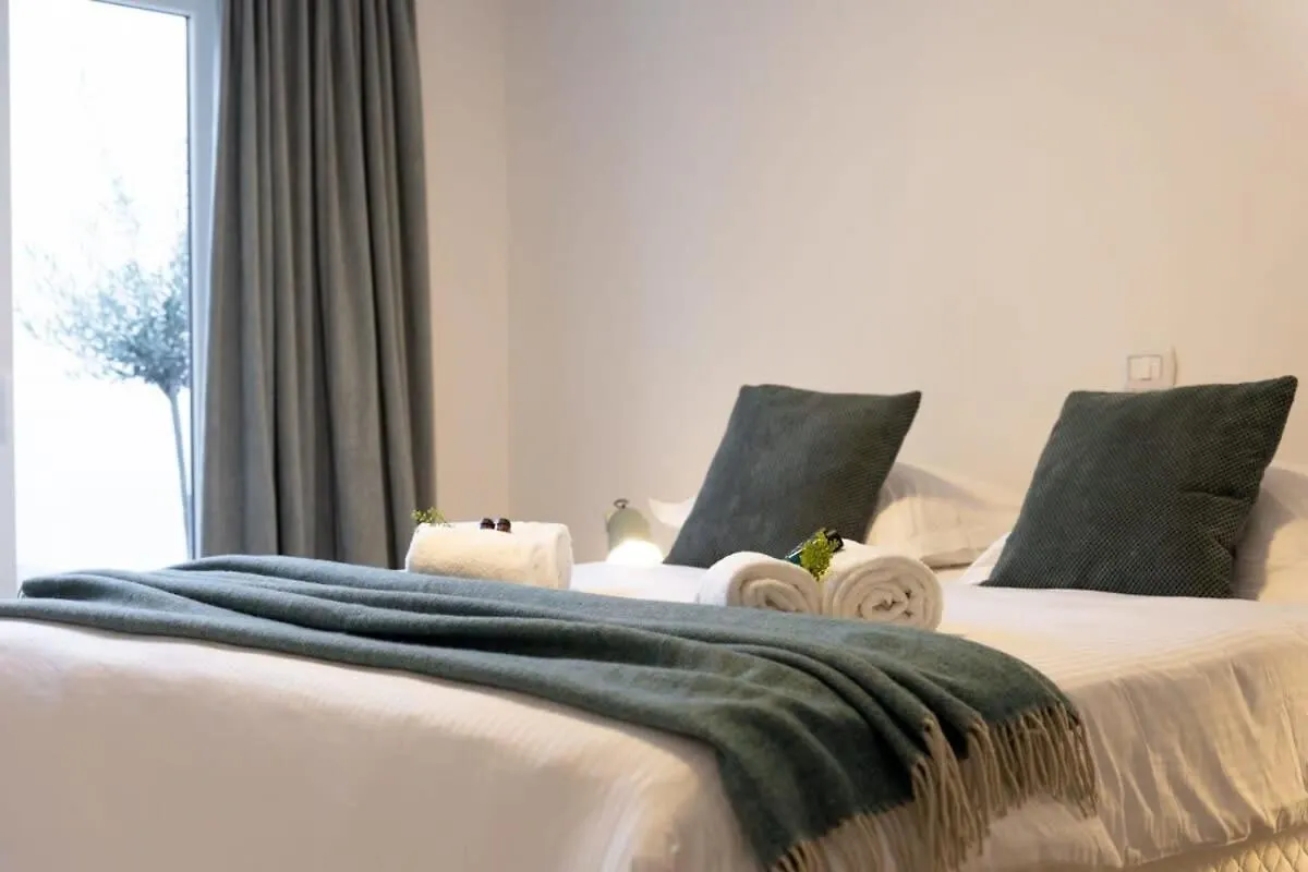 Huswell - Stylish Duplex Apartment In Town House Ostend 0*,  Belgium